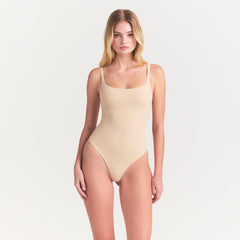 FITS EVERYBODY SQUARE NECK BODYSUIT | SAND