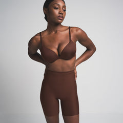 SKIMS BODY CORE SCULPT MID RISE SHORT | COCOA