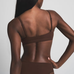 FITS EVERYBODY SCOOP BRALETTE | COCOA