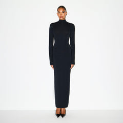 SMOOTH LAYERS TURTLENECK LONG DRESS | OBSIDIAN