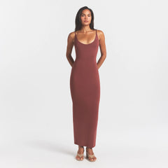 SMOOTH LAYERS SCOOP NECK LONG DRESS | HENNA