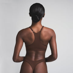 FITS EVERYBODY RACERBACK TRIANGLE BRALETTE | COCOA
