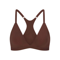 FITS EVERYBODY RACERBACK TRIANGLE BRALETTE | COCOA