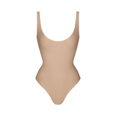 SKIMS BODY SCOOP LOW BACK THONG BODYSUIT | CLAY