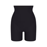 SKIMS BODY CORE SCULPT MID RISE SHORT | ONYX