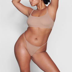 FITS EVERYBODY T-STRING THONG | SIENNA