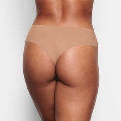 NAKED CHEEKY HIPSTER | SIENNA