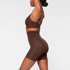 SEAMLESS SCULPT MID THIGH SHORT | COCOA
