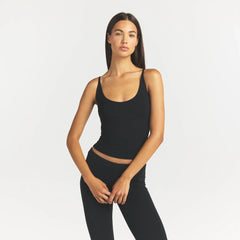 SMOOTH LAYERS SCOOP NECK CAMI | OBSIDIAN