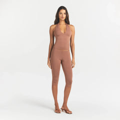 SMOOTH LAYERS HALTER TOP | NUTMEG