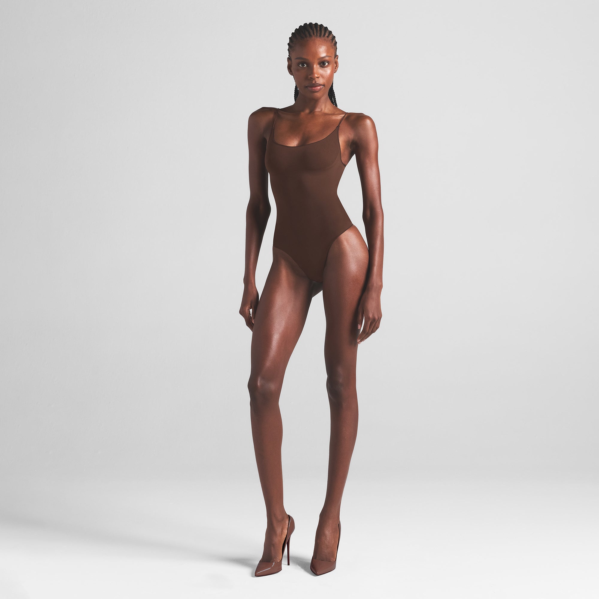 SHEER SEAMLESS THONG BODYSUIT | COCOA