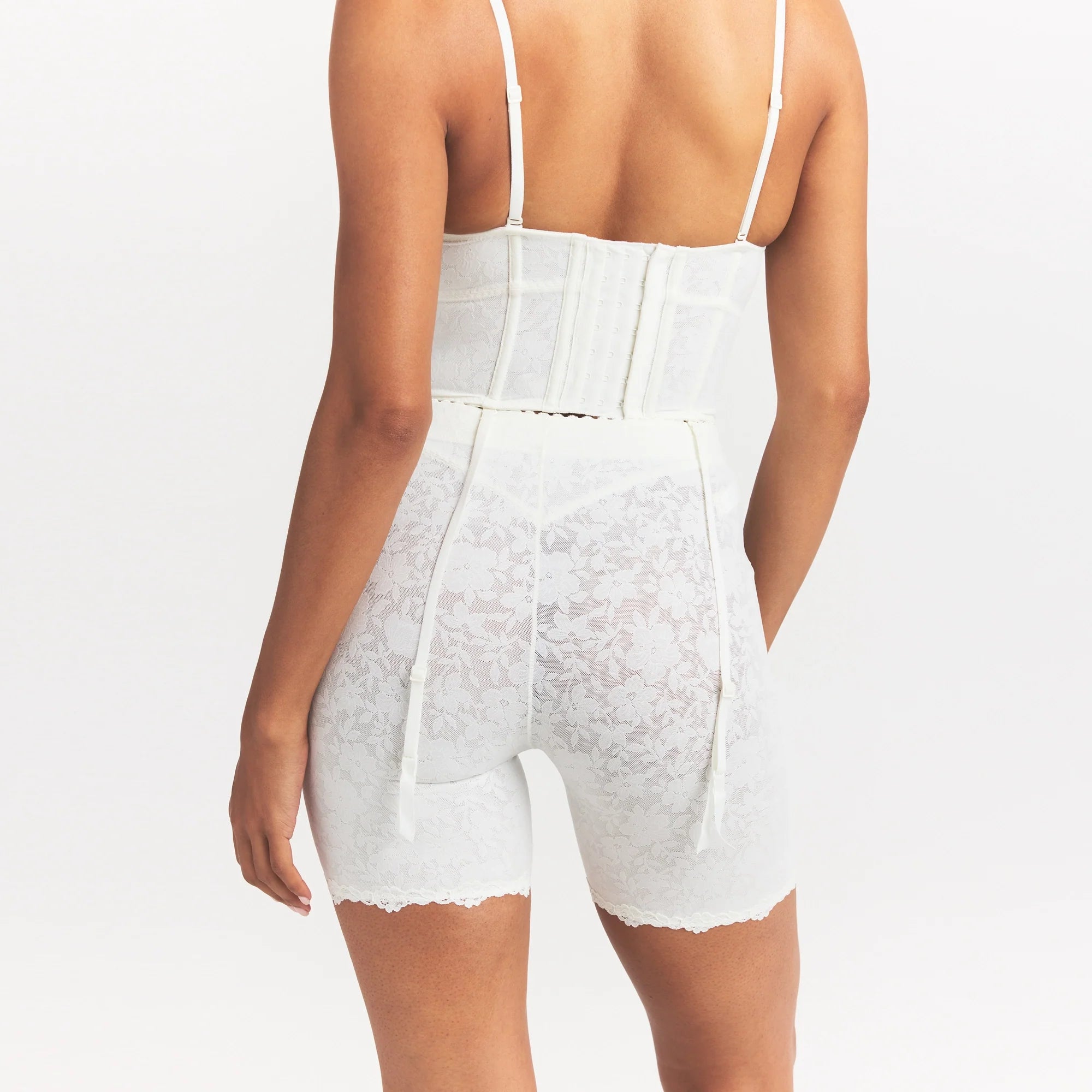 LACE SHAPEWEAR SHORT | IVORY