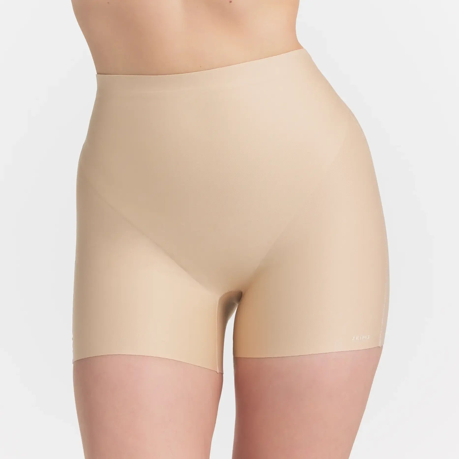 SKIMS BODY CORE SCULPT SHORTIE | SAND