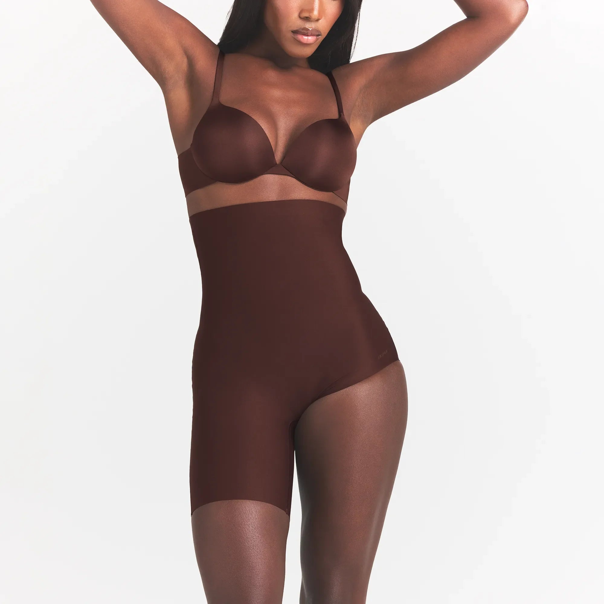 SKIMS BODY LEFT LEG SOLUTION SHORT | COCOA
