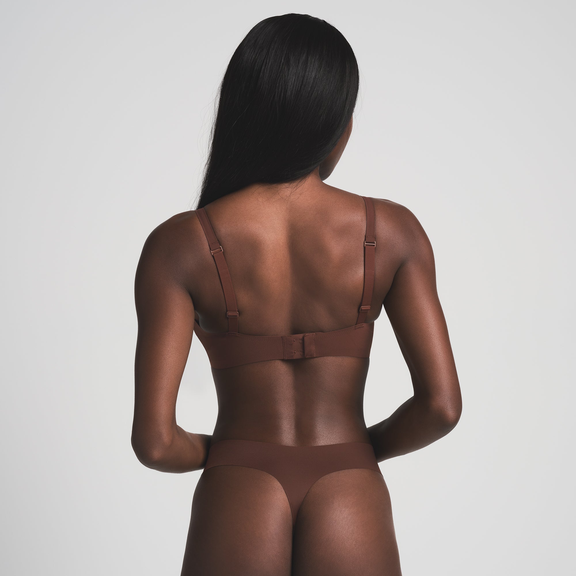 NAKED PLUNGE BRALETTE | COCOA