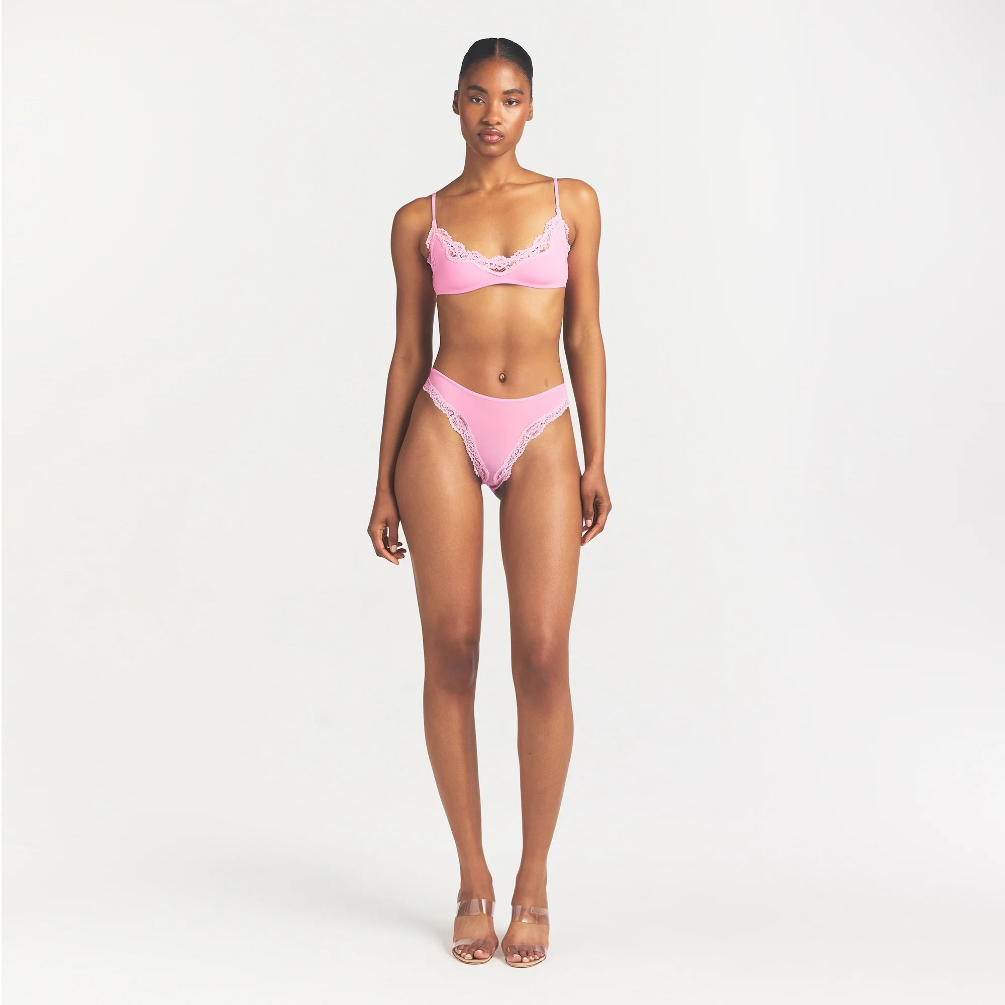FITS EVERYBODY LACE SCOOP BRALETTE | BUBBLE GUM TONAL