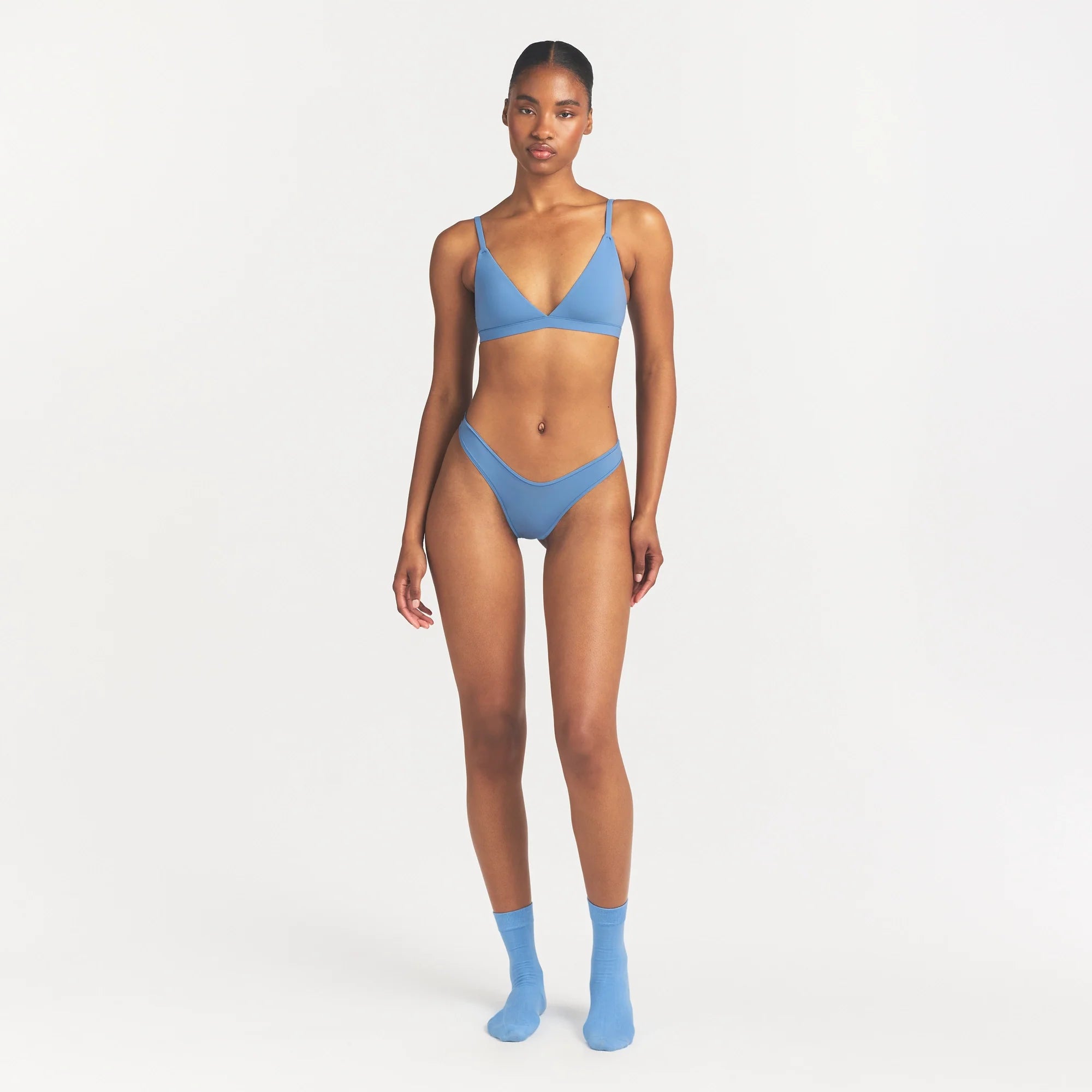 FITS EVERYBODY TRIANGLE BRALETTE | ARCTIC