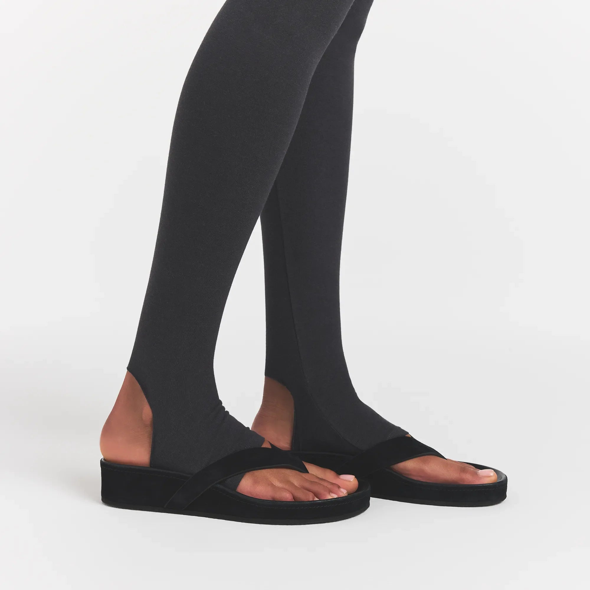 OUTDOOR STIRRUP LEGGING | WASHED ONYX