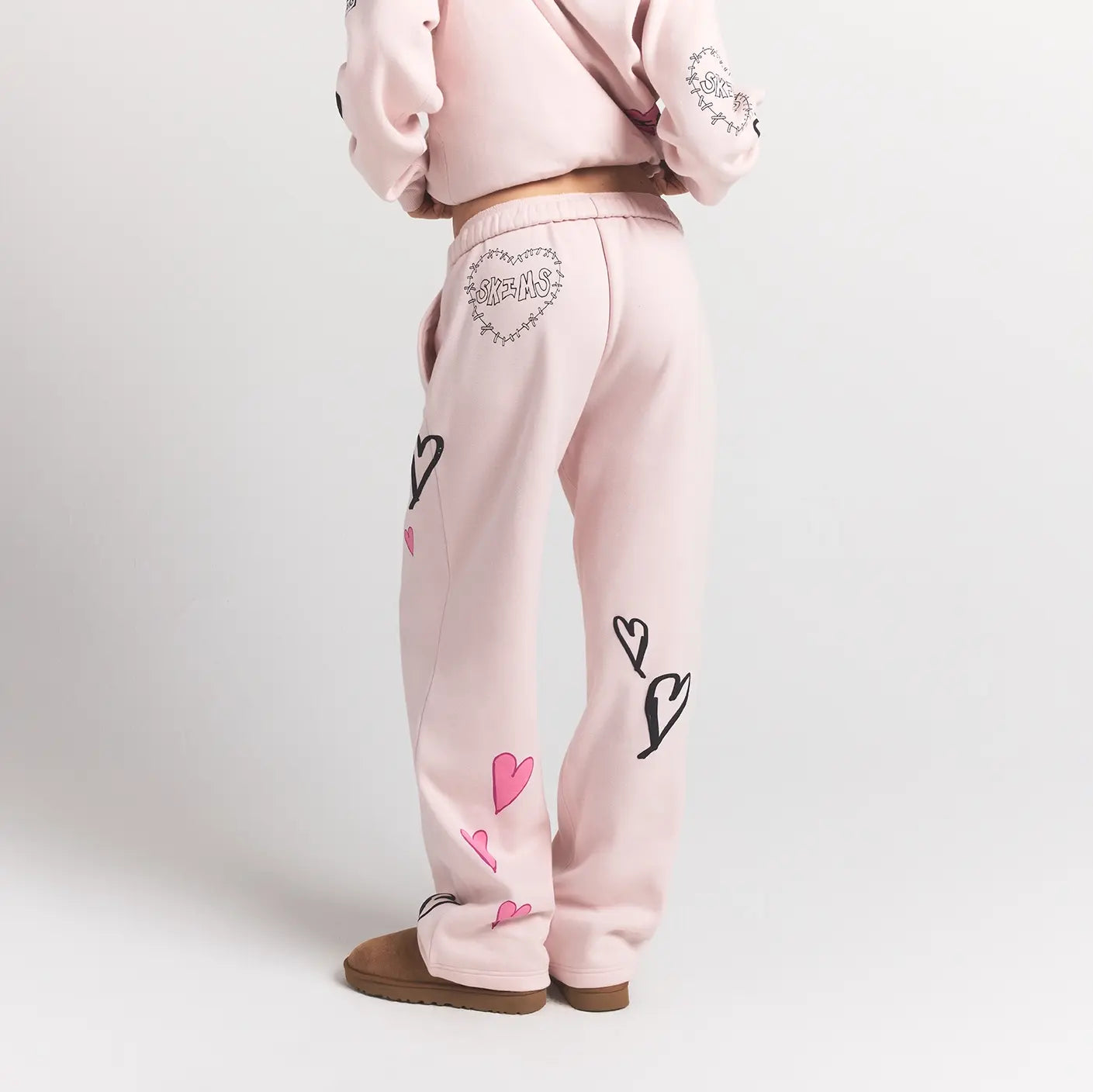 COTTON FLEECE CLASSIC STRAIGHT LEG PANT | BARELY PINK ANGEL SKETCH