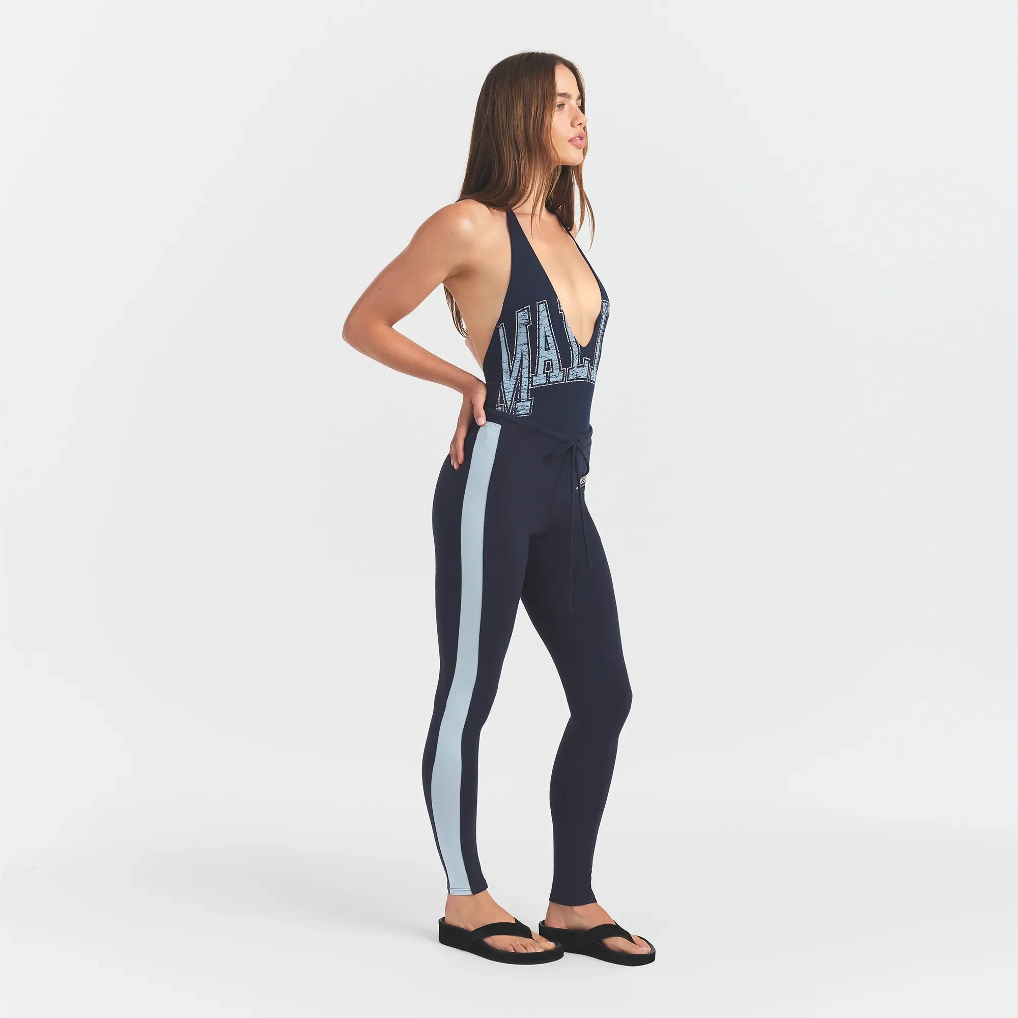 OUTDOOR HIGH-WAISTED LEGGING | NAVY WITH OPAL