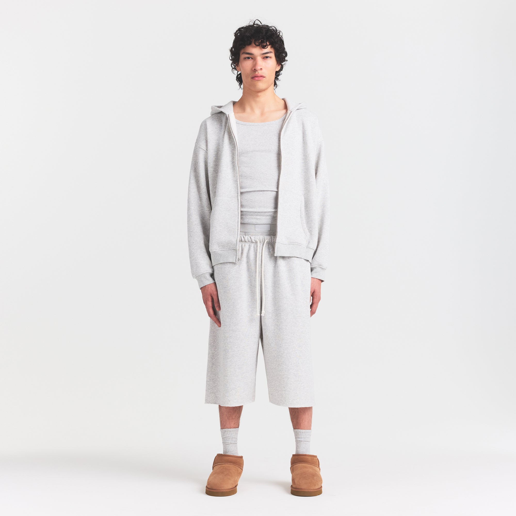 FLEECE LOUNGE MENS RELAXED LONG SHORT | LIGHT HEATHER GREY
