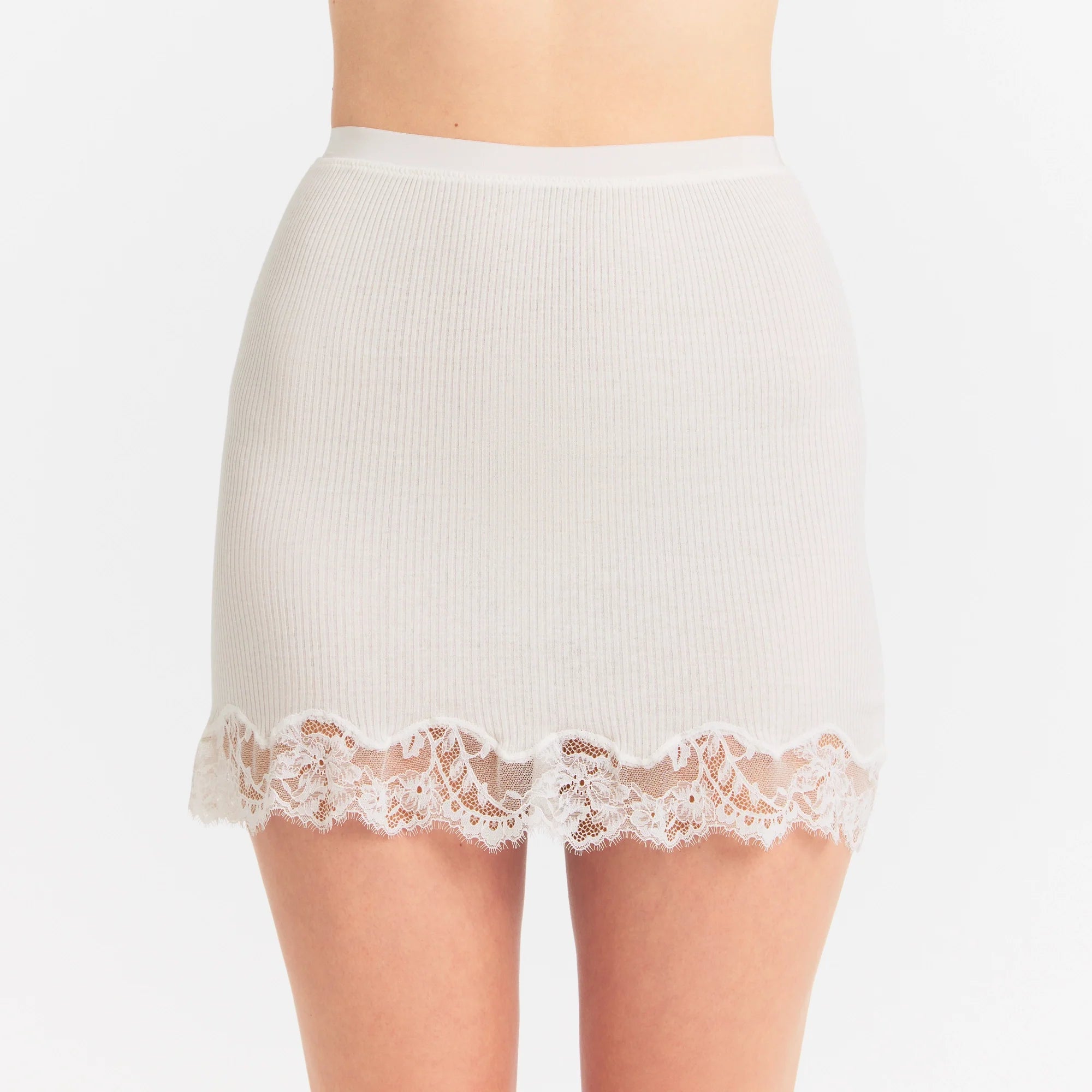 RIB KNIT LACE MINI SKIRT | EGRET