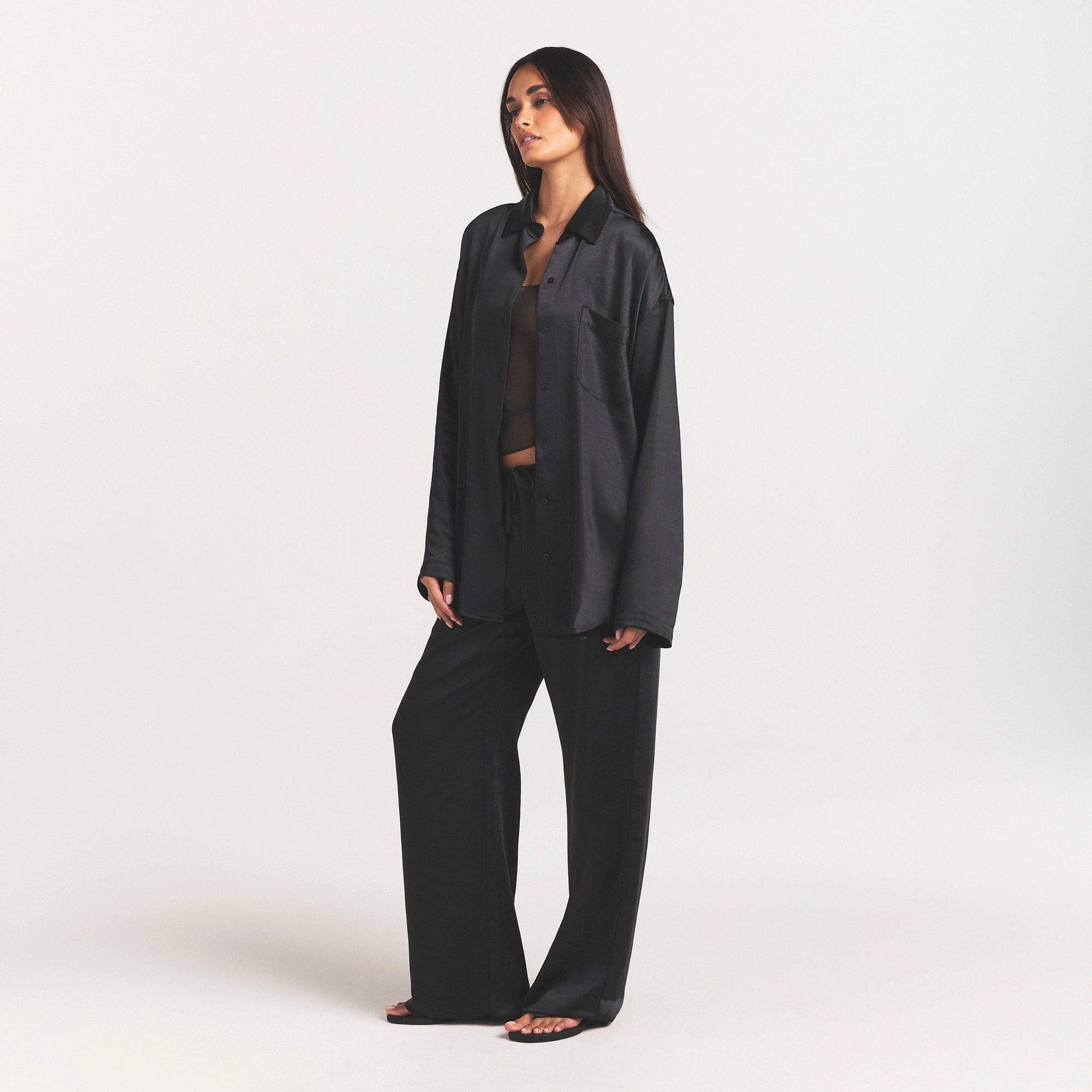 LIGHTWEIGHT SATIN OVERSIZED SHIRT | OBSIDIAN