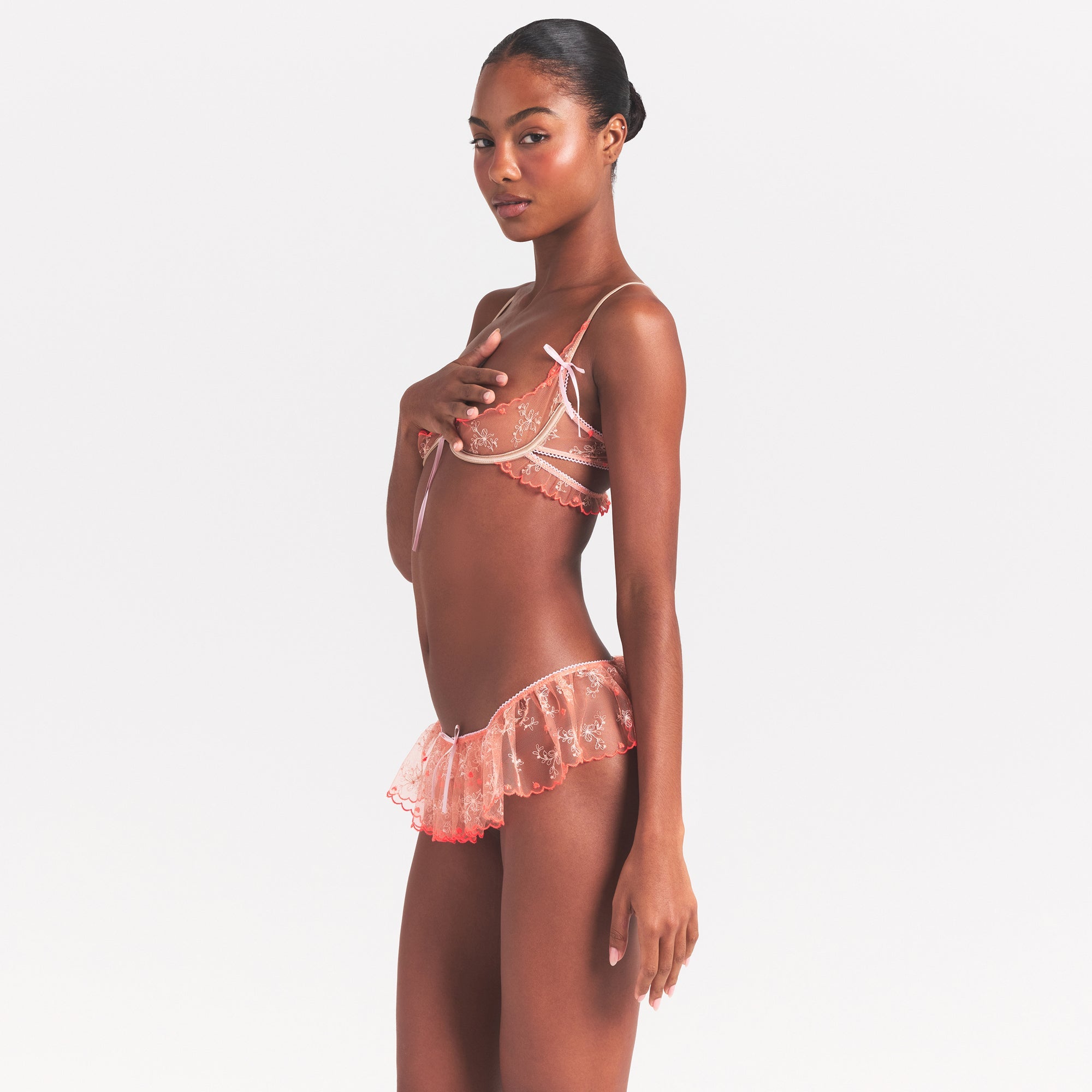 EMBROIDERED TULLE SKIMPY BRA | GUAVA HEART TULLE