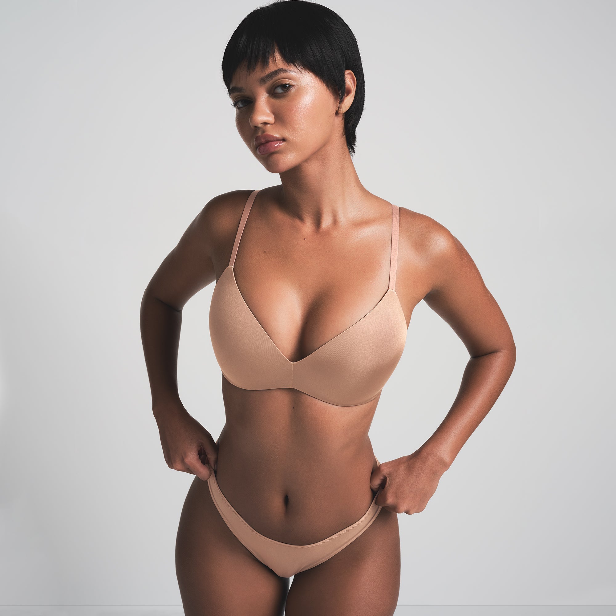 WIRELESS FORM PUSH-UP PLUNGE BRA | SIENNA