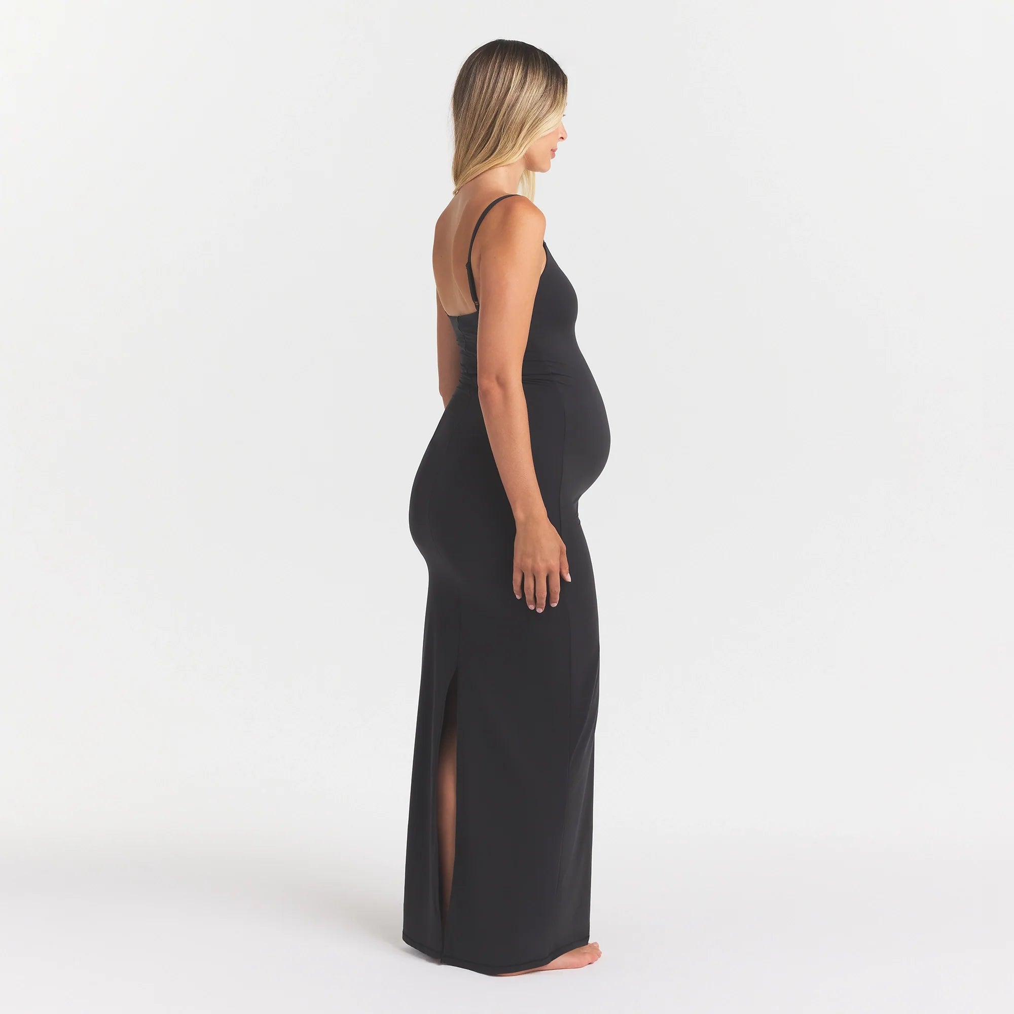FITS EVERYBODY MATERNITY LONG SLIP DRESS | ONYX