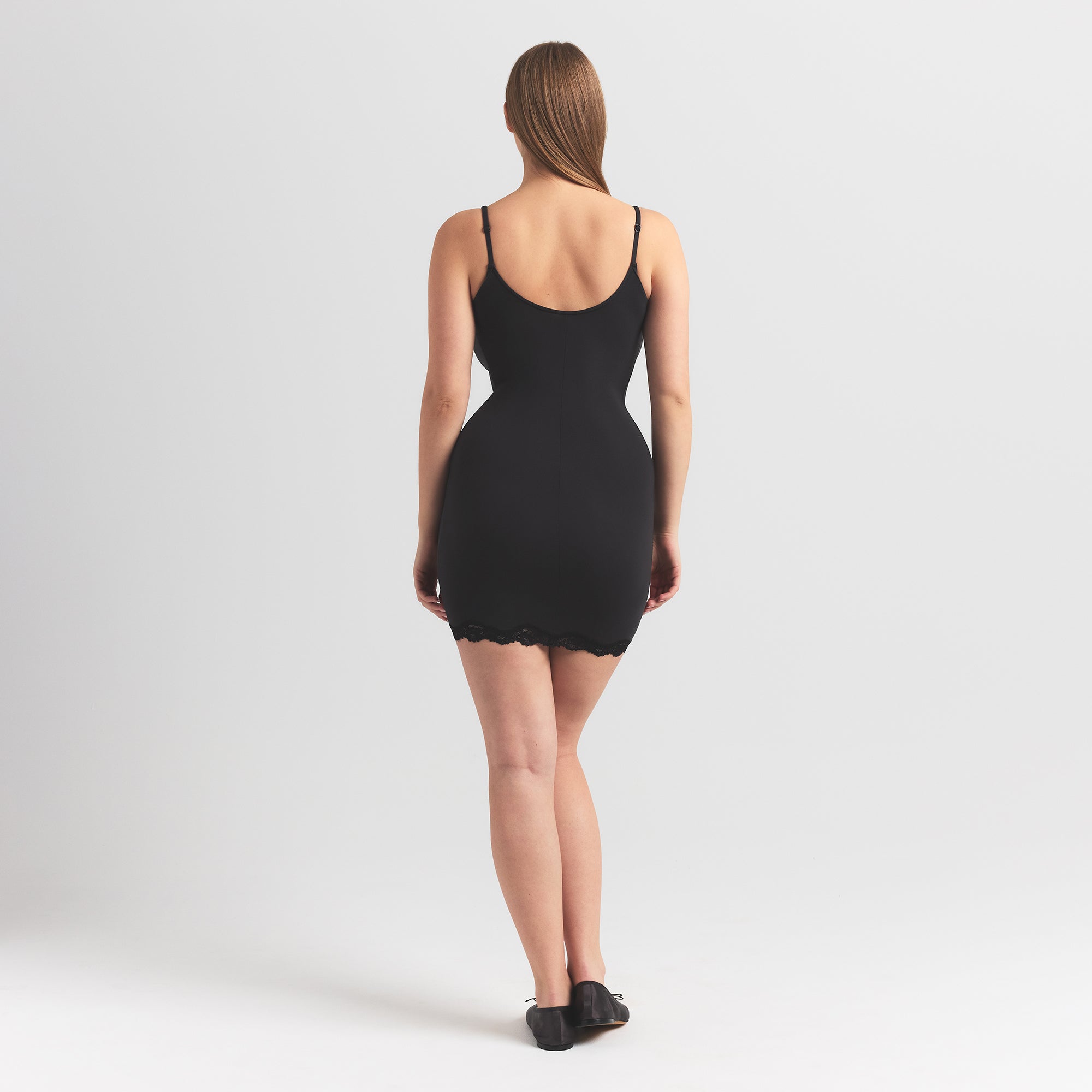 FITS EVERYBODY LACE SLIP DRESS | ONYX