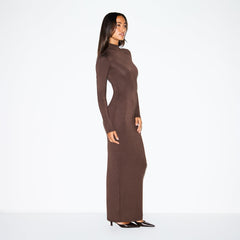 SMOOTH LAYERS TURTLENECK LONG DRESS | ESPRESSO