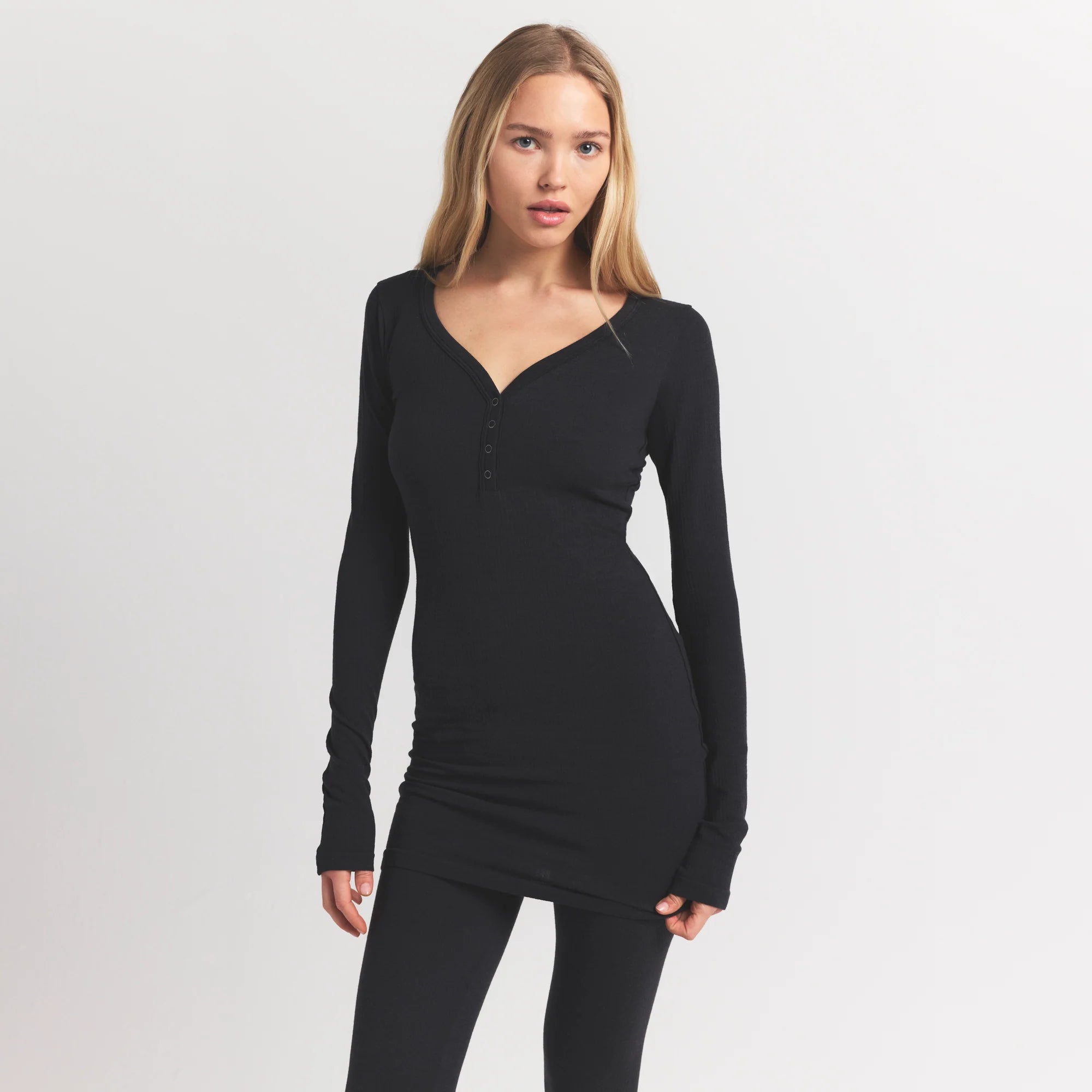 WOOL RIB HENLEY DRESS | OBSIDIAN