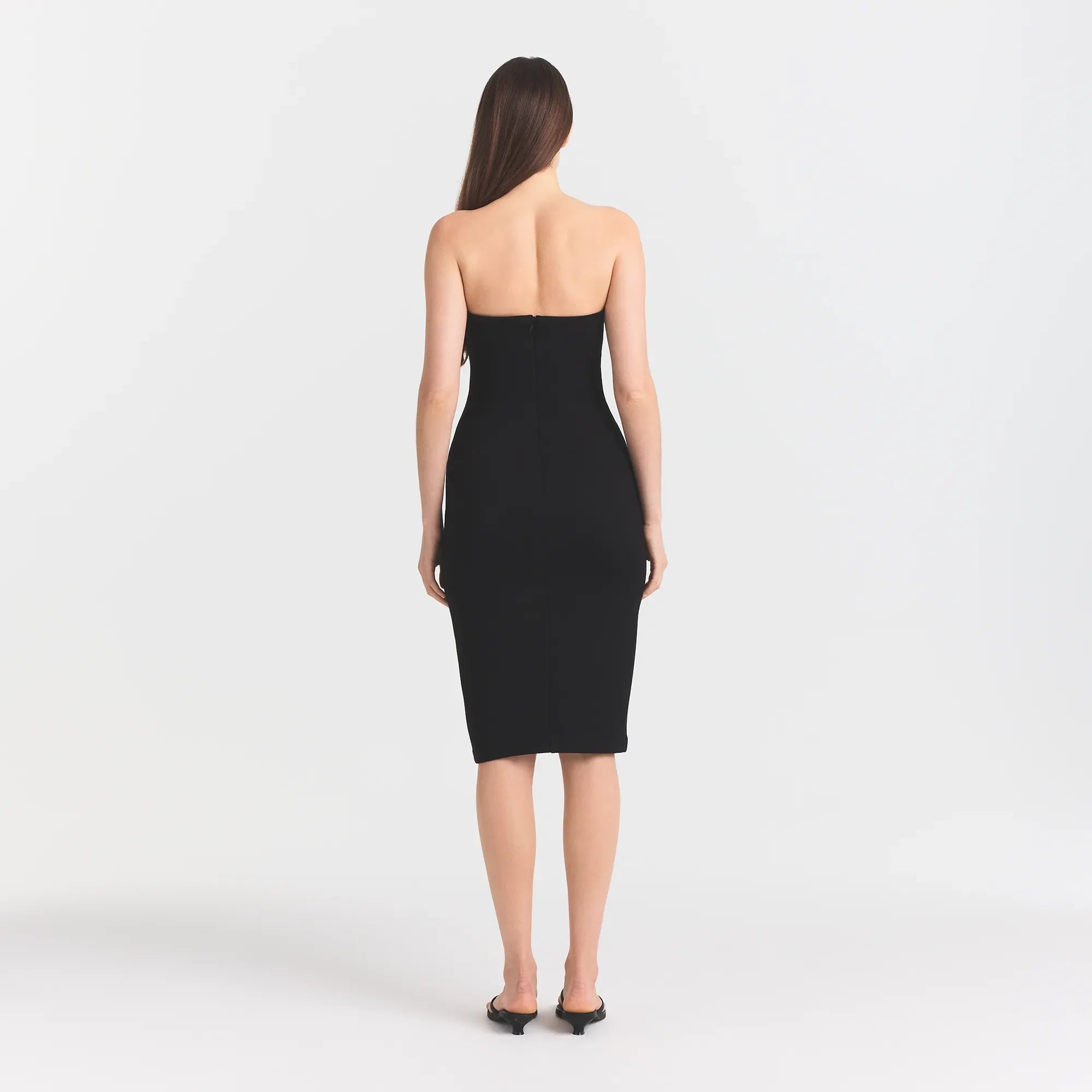 THE ESSENTIAL COLLECTION STRAPLESS MIDI DRESS | OBSIDIAN