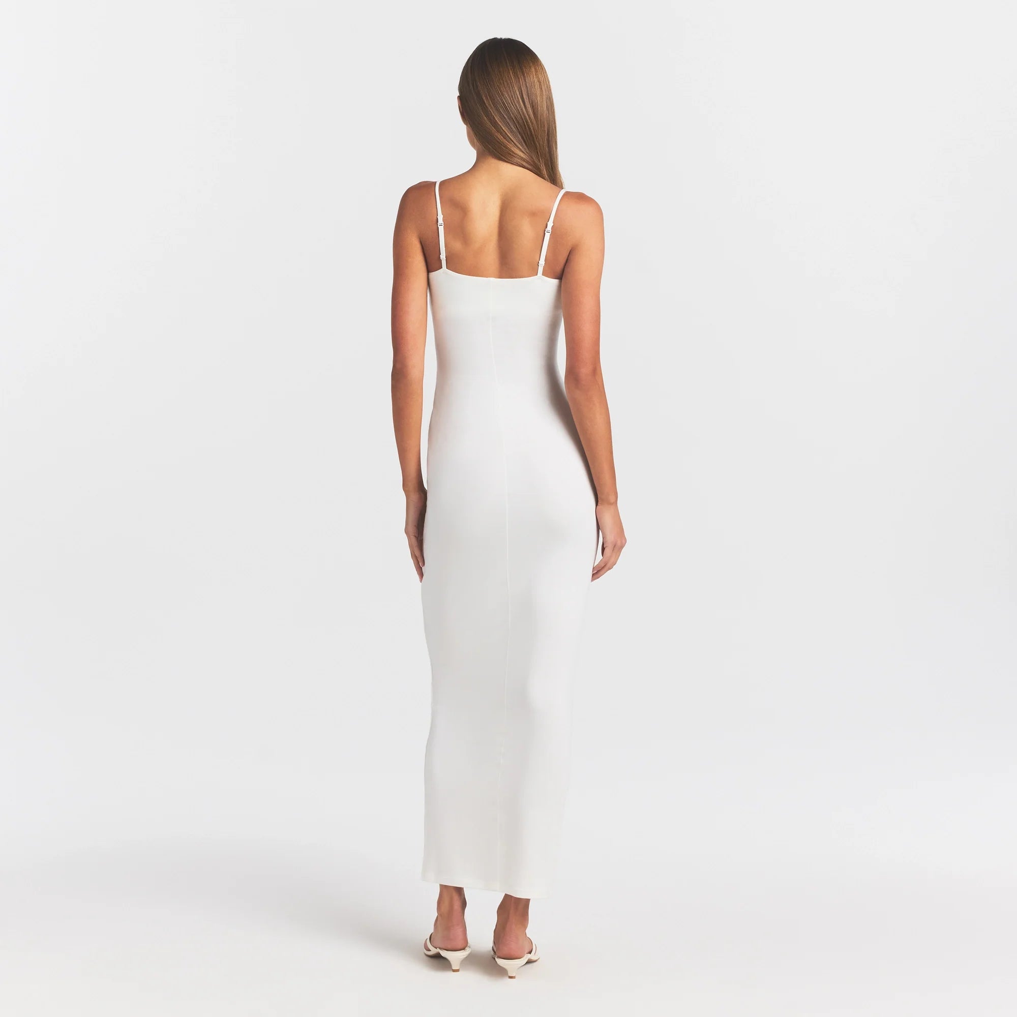 SMOOTH LAYERS SCOOP NECK LONG DRESS | EGRET