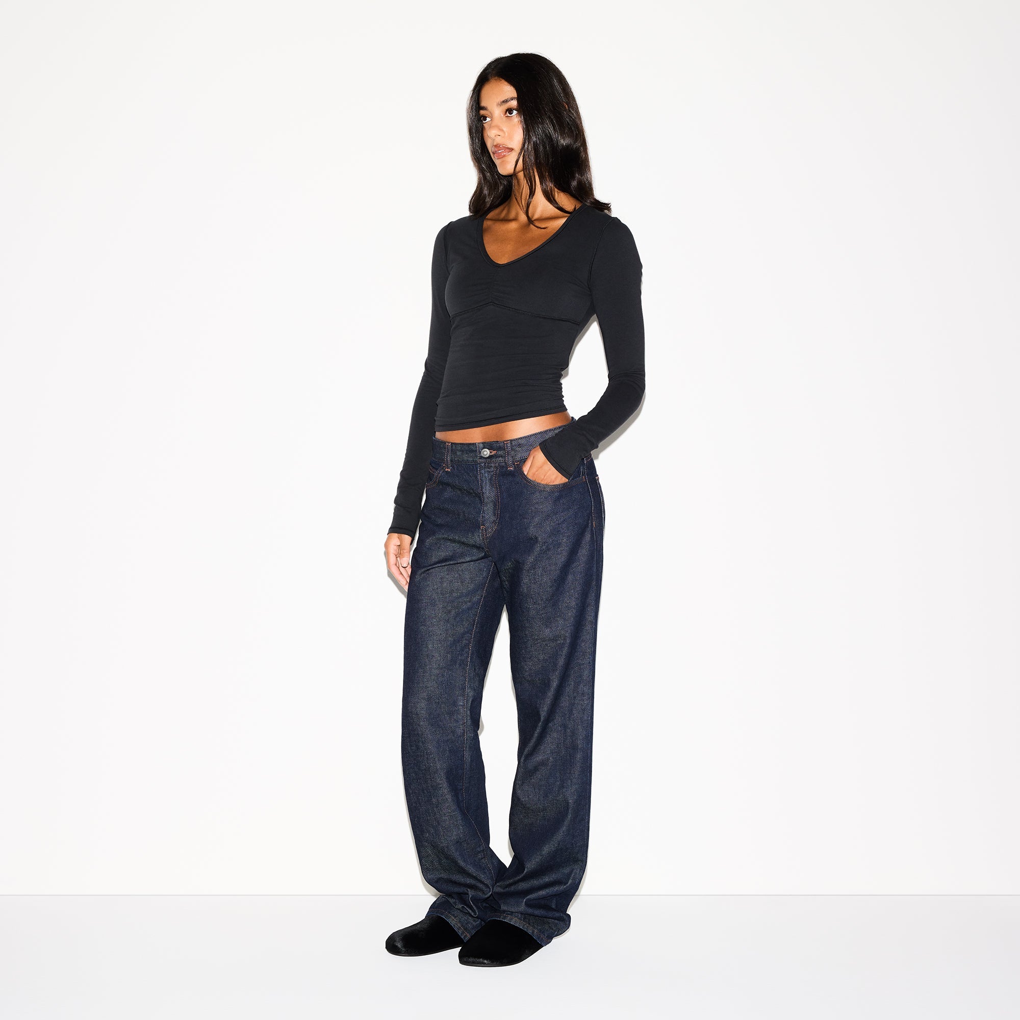 COTTON JERSEY SHIRRED BUST LONG SLEEVE | SOOT