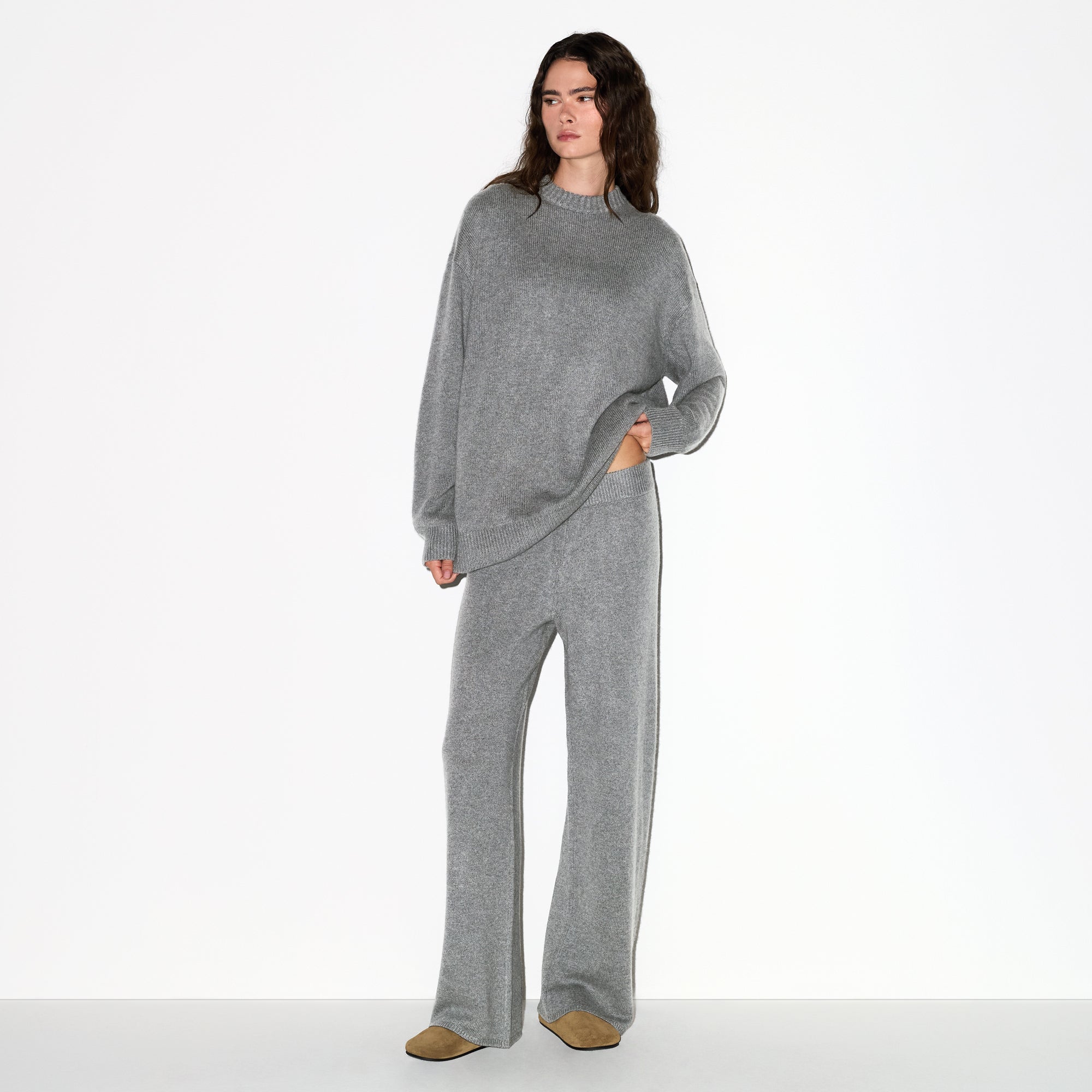 CASHMERE OVERSIZED SWEATER | DARK HEATHER GREY