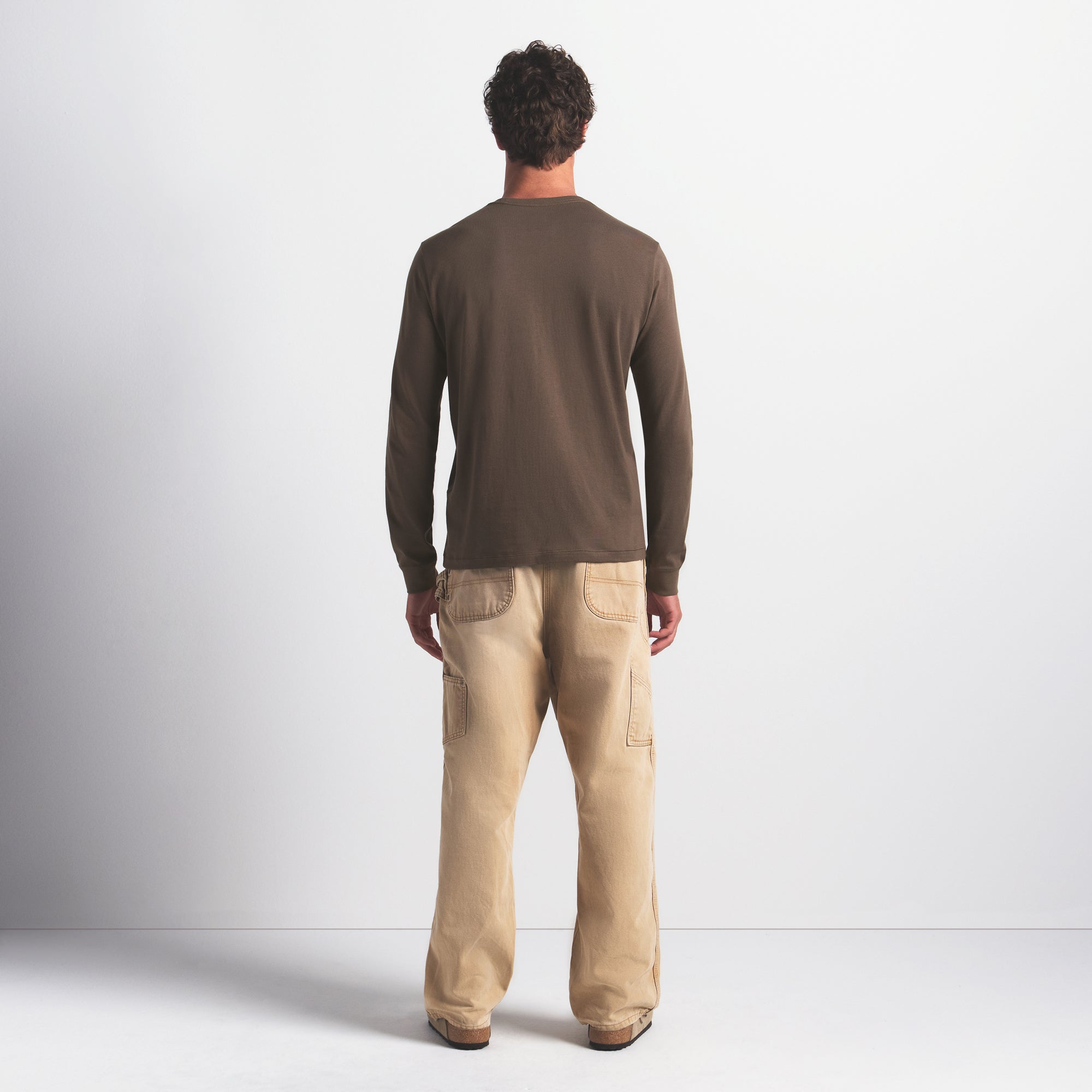 SKIMS COTTON MENS CLASSIC LONG SLEEVE T-SHIRT | DRIFTWOOD