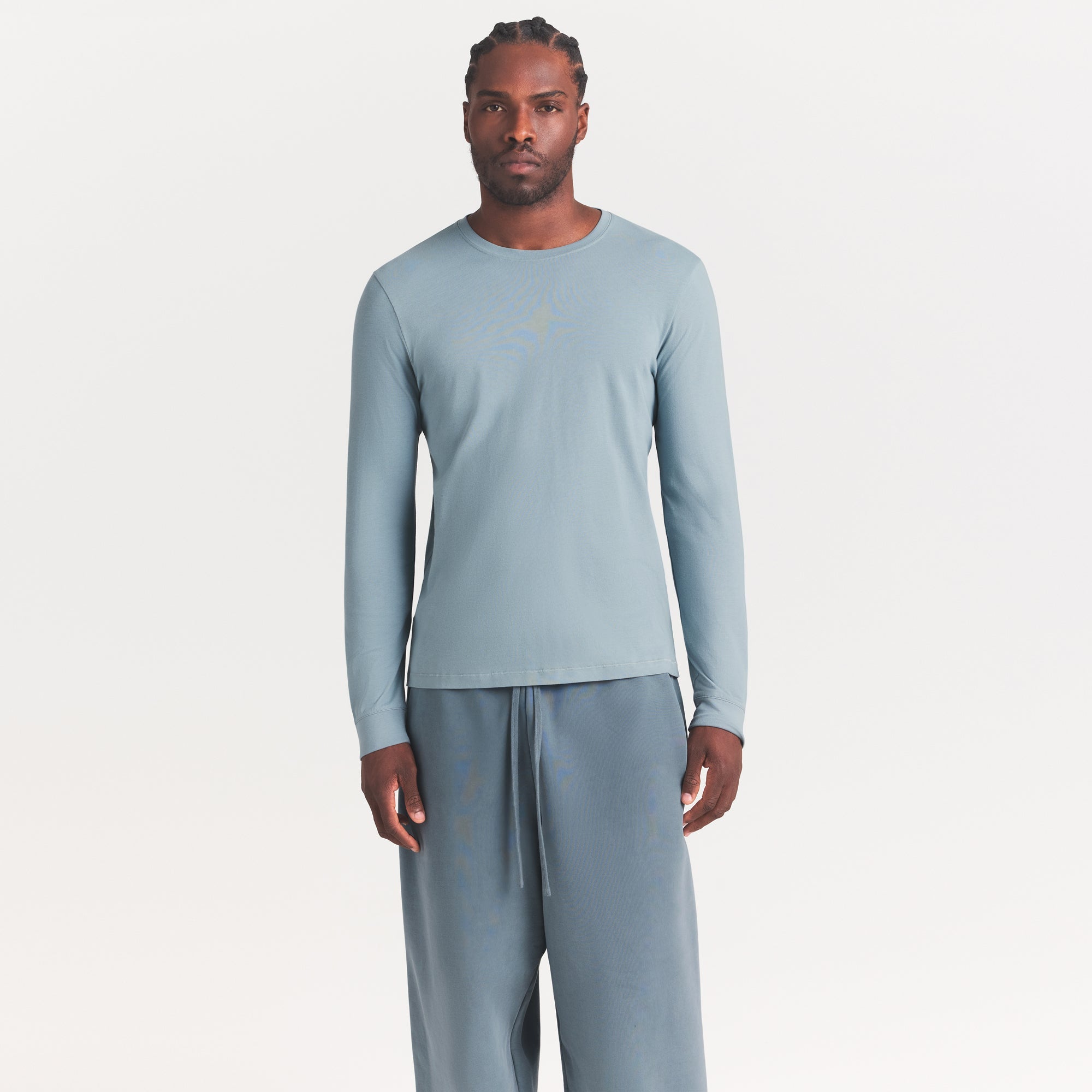 SKIMS COTTON MENS CLASSIC LONG SLEEVE T-SHIRT | SKY