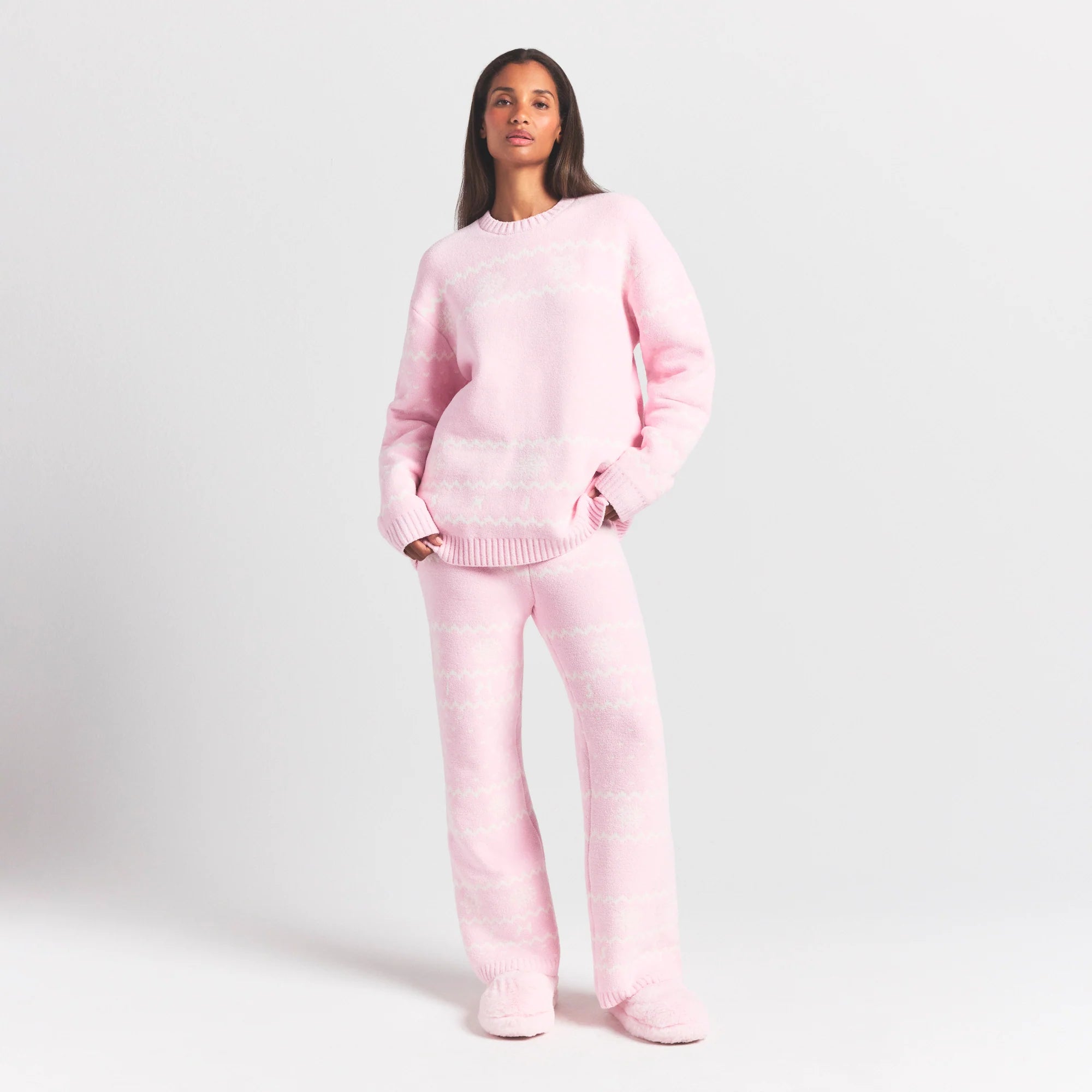 COZY LIGHT CREWNECK PULLOVER | BABY PINK HEART FAIR ISLE