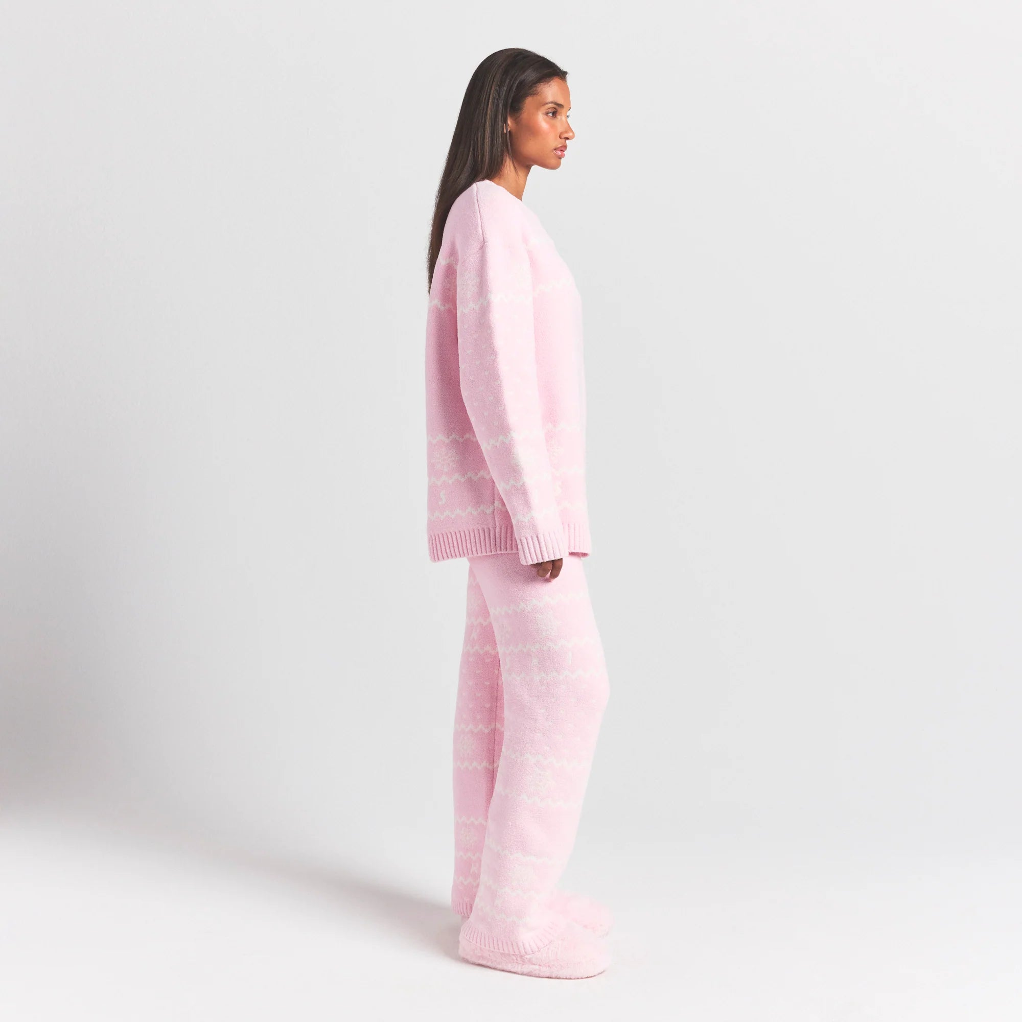 COZY LIGHT CREWNECK PULLOVER | BABY PINK HEART FAIR ISLE