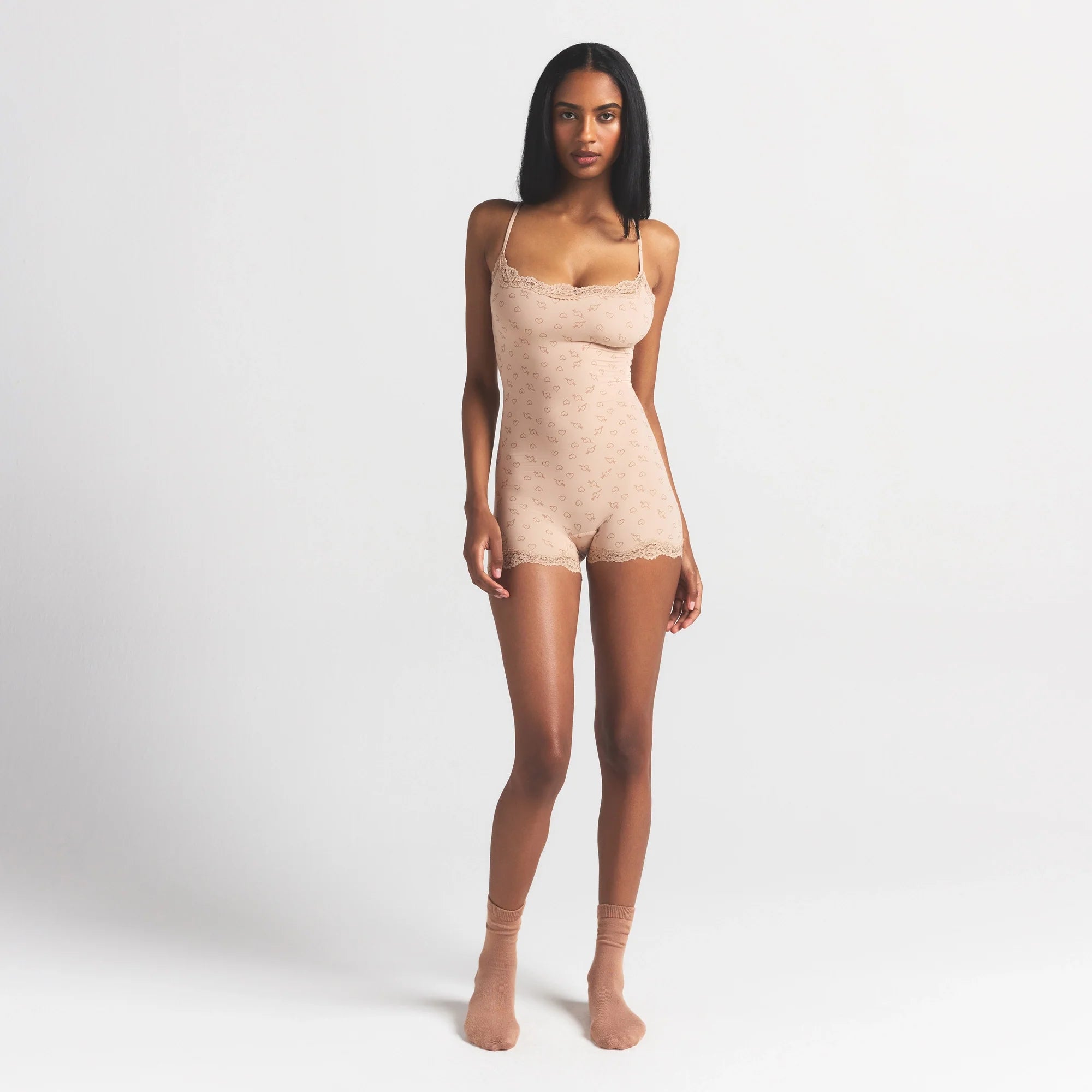 FITS EVERYBODY LACE ONESIE | MICA SKETCHED HEARTS