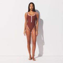 SIGNATURE SWIM SNAP FRONT ONE PIECE | HENNA CONTRAST