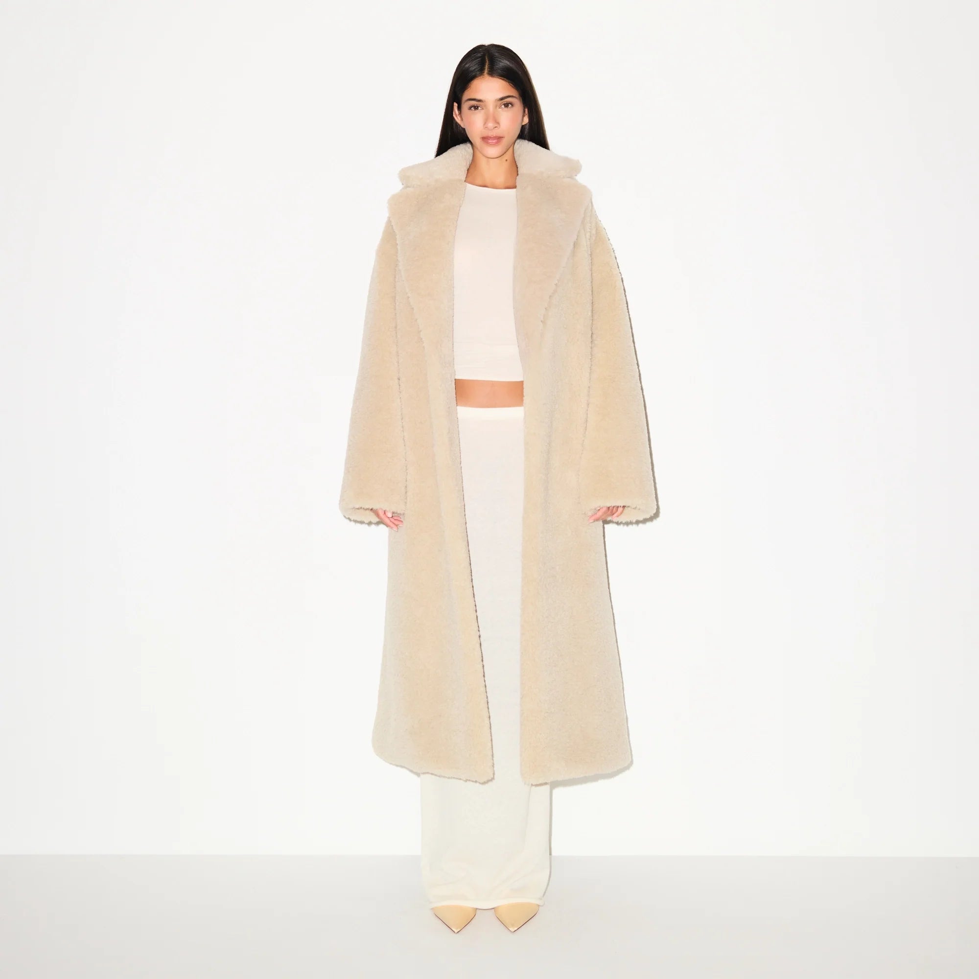 FAUX FUR OVERSIZED LONG COAT | CHAMPAGNE