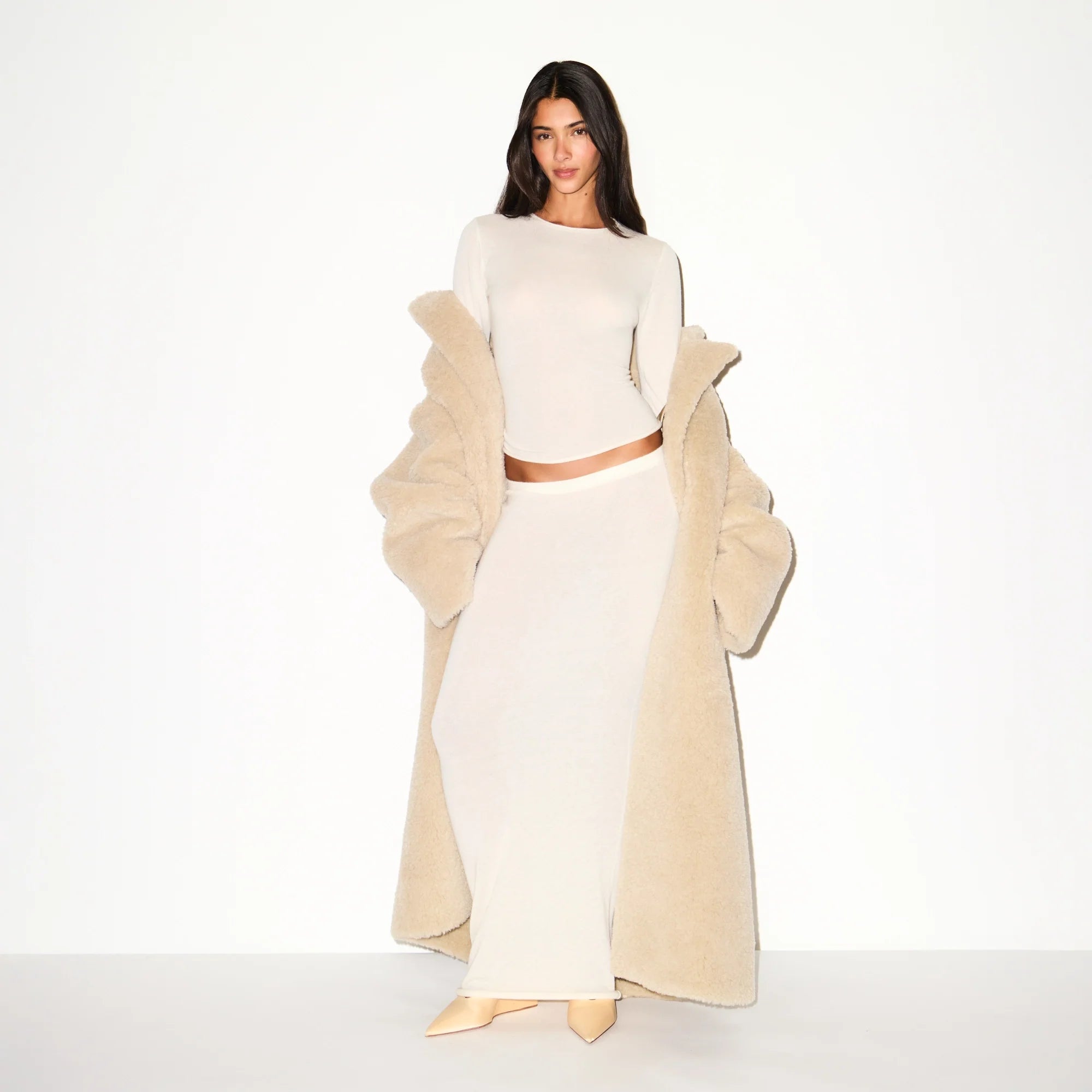 FAUX FUR OVERSIZED LONG COAT | CHAMPAGNE