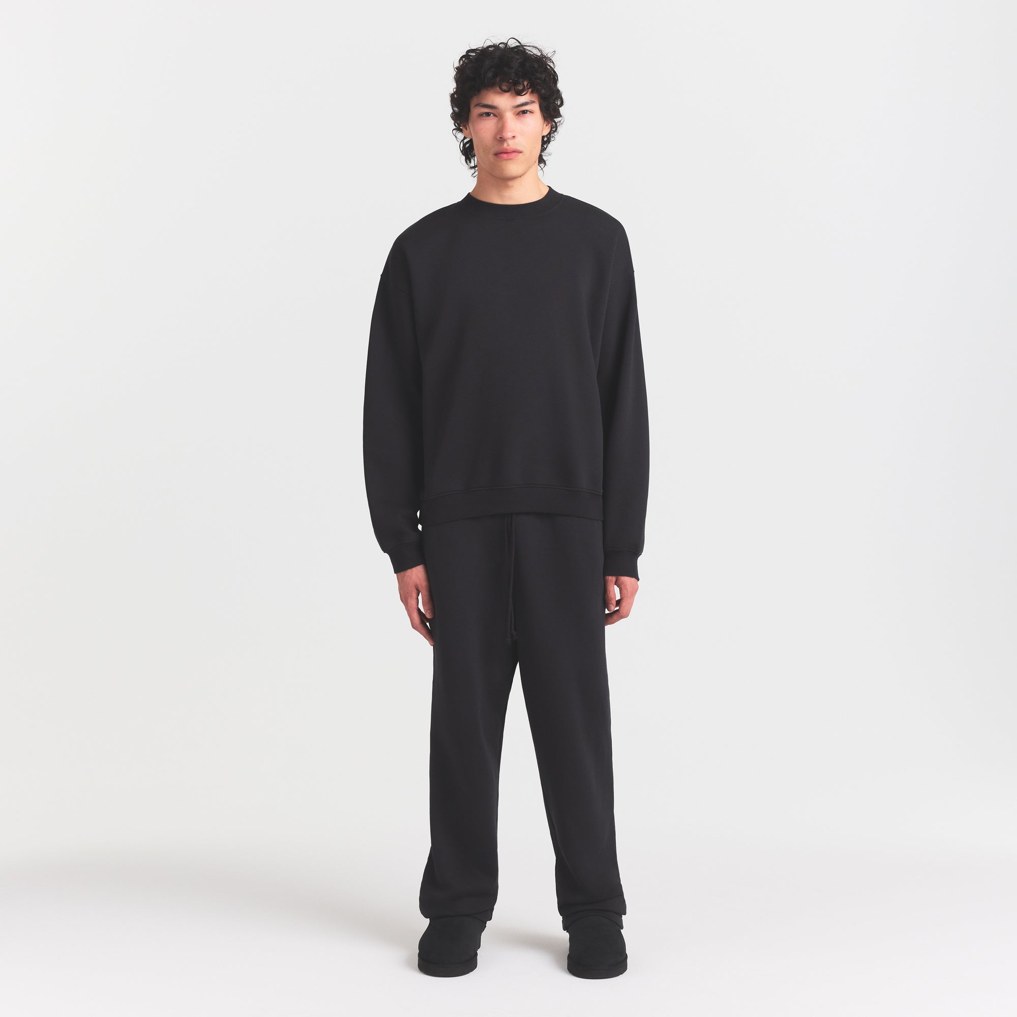 FLEECE LOUNGE MENS RELAXED HIGH CREWNECK | WASHED ONYX