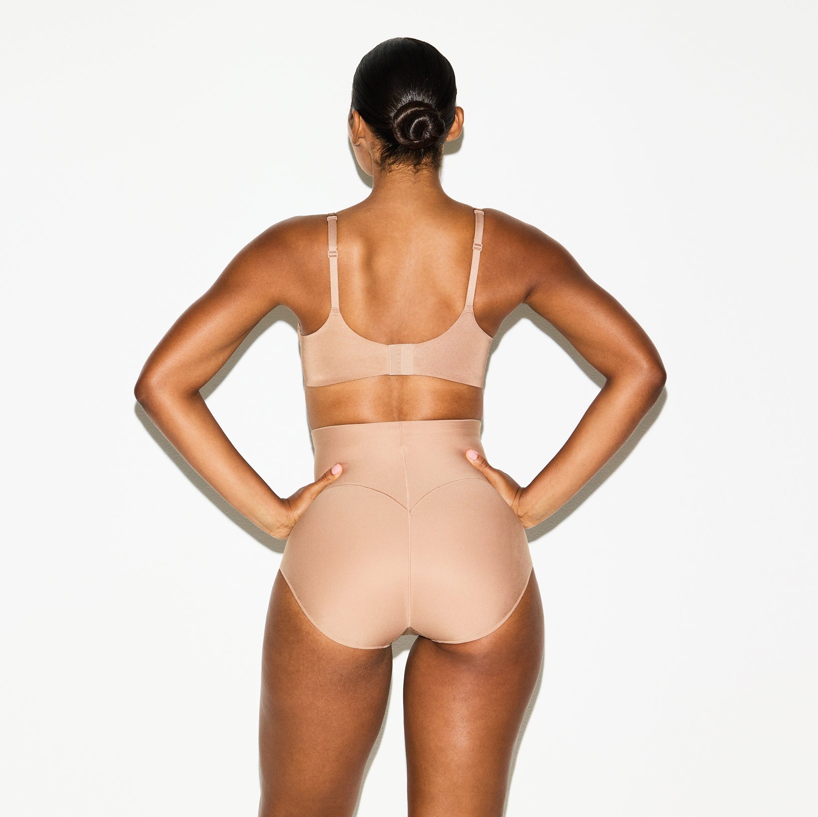 SKIMS BODY CORE SCULPT BUTT LIFTING BRIEF | SIENNA