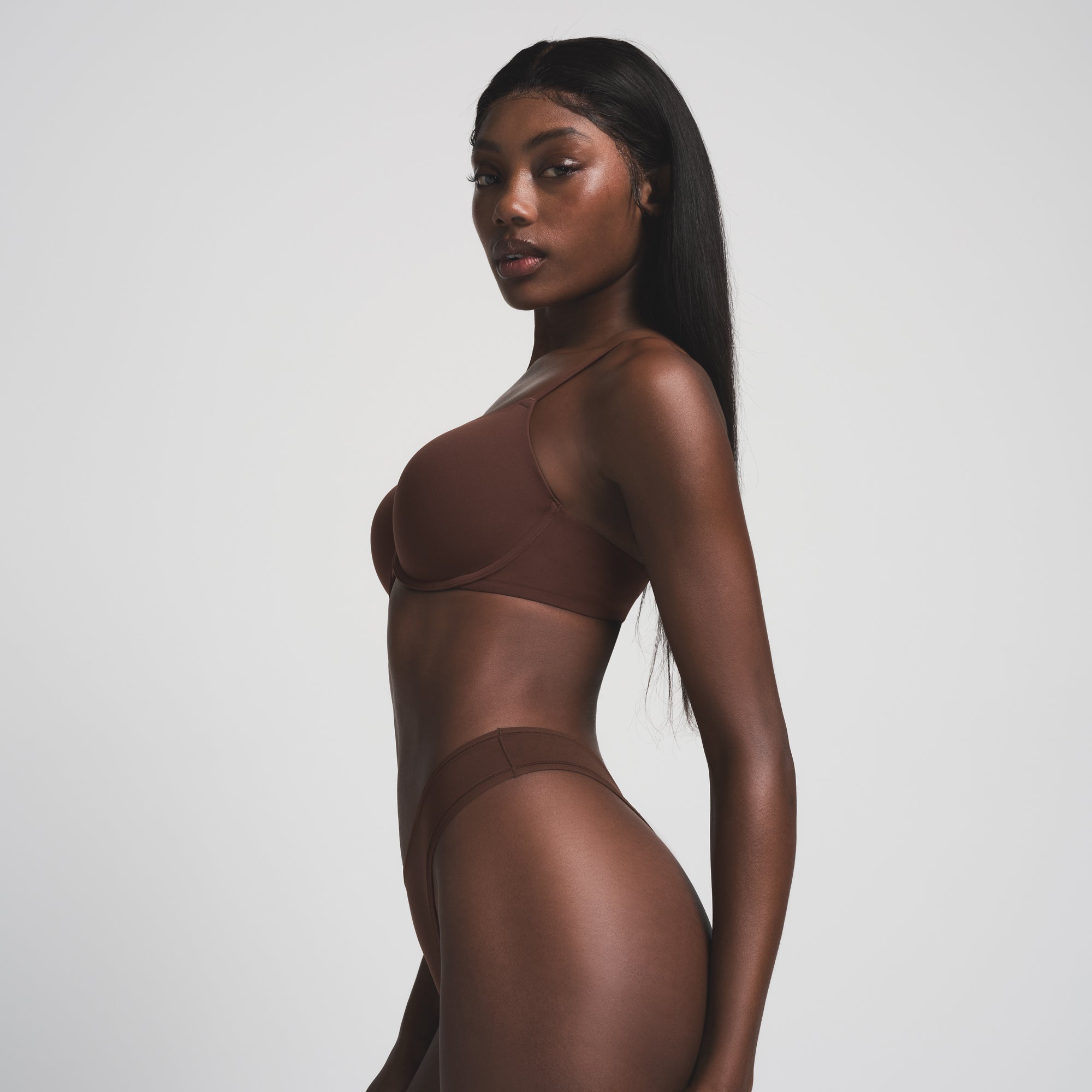 FITS EVERYBODY DIPPED FRONT THONG | COCOA