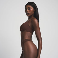 FITS EVERYBODY DIPPED FRONT THONG | COCOA
