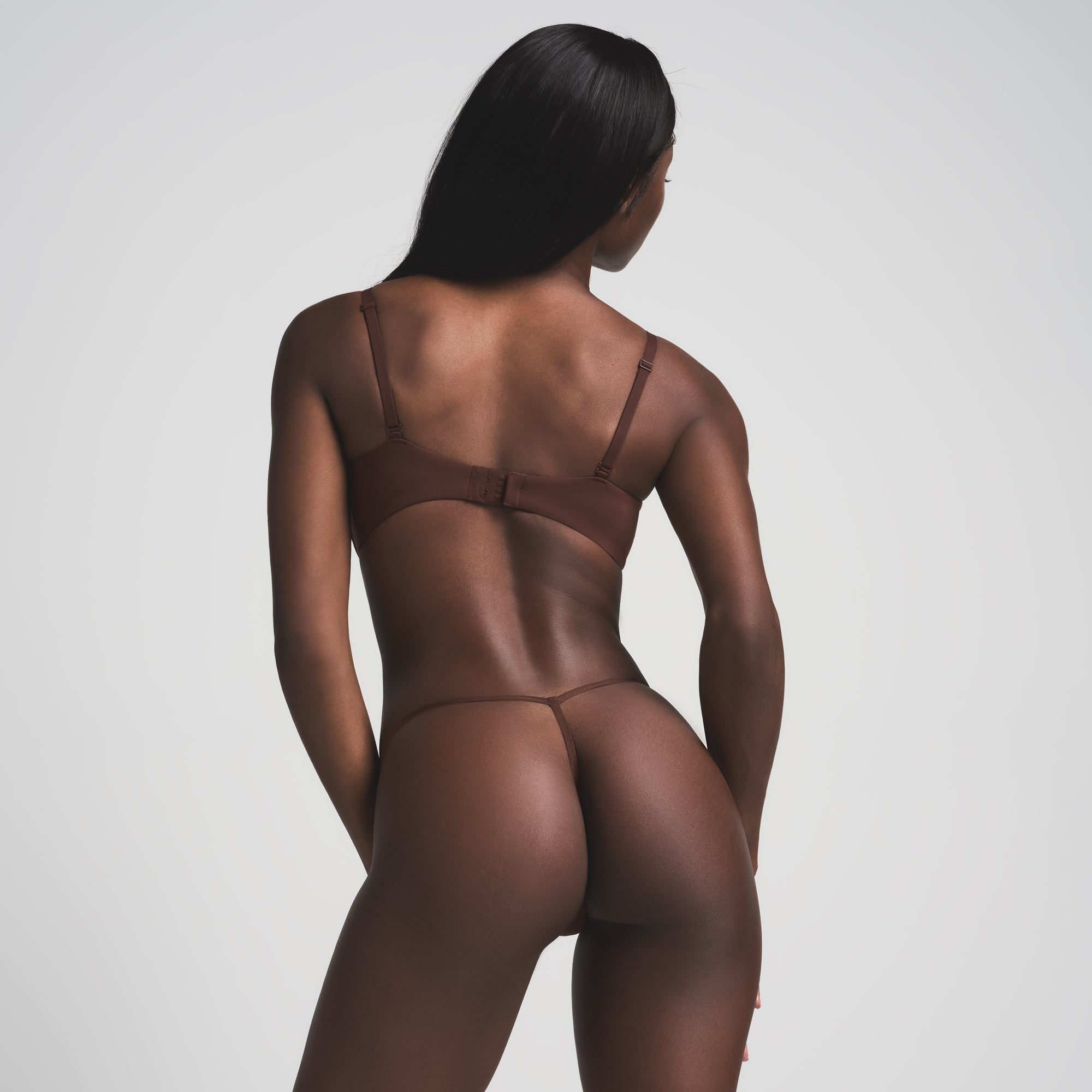 FITS EVERYBODY T-STRING THONG | COCOA